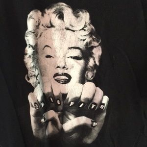 Misfits, Marilyn Monroe unisex size large t-shirt